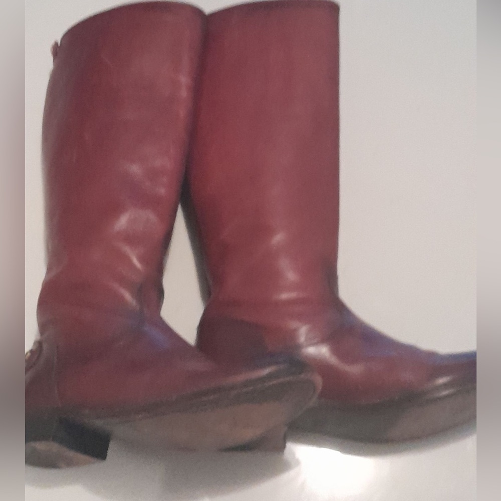 Mint- !Frye size 10 boots zip back! Euc!